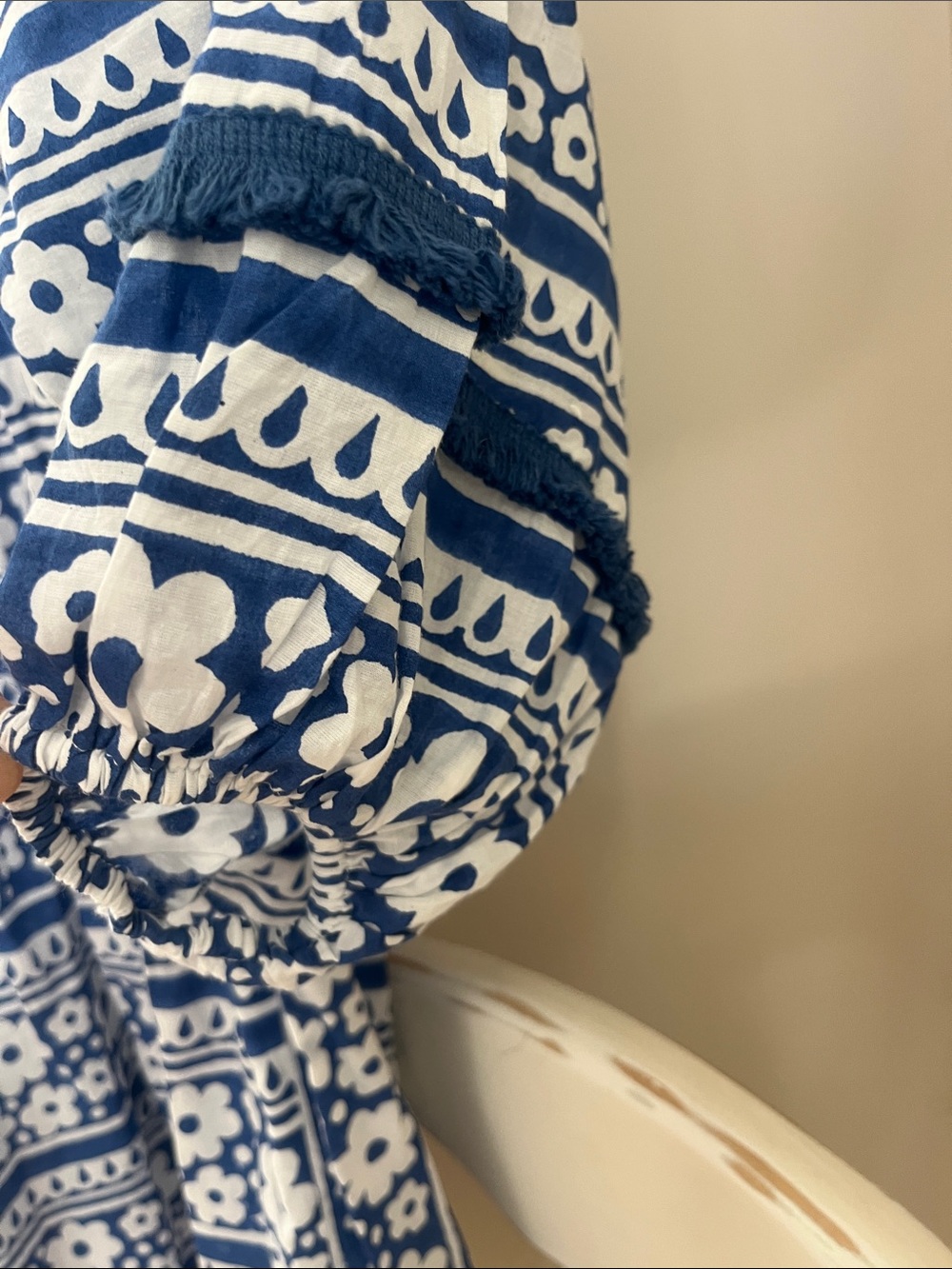Tuckernuck Blue and White Floral-Print Mini Dress; Size Large. Pit to pit 18.5” - Picture 6 of 12